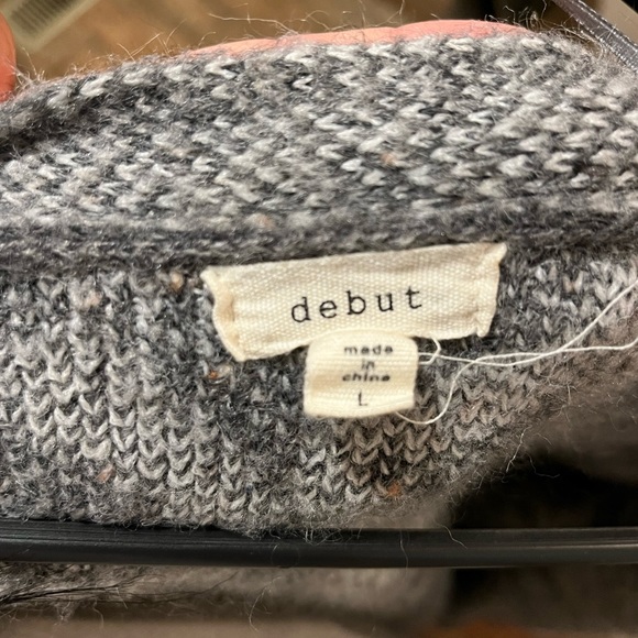 Leopard Sweater. - Picture 3 of 3